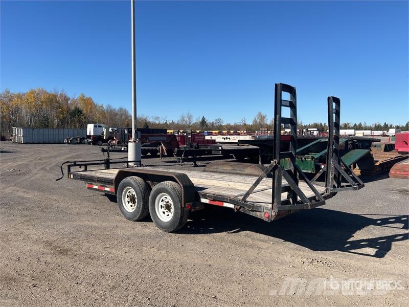 PJ Trailers Trailers 18 ft T/A Equipment Trailer Rimorchio per il trasporto di veicoli