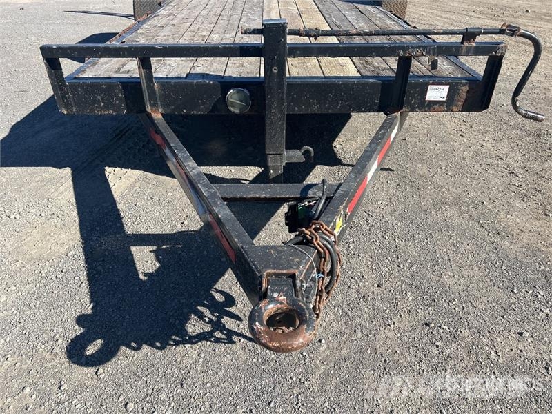 PJ Trailers Trailers 18 ft T/A Equipment Trailer Rimorchio per il trasporto di veicoli