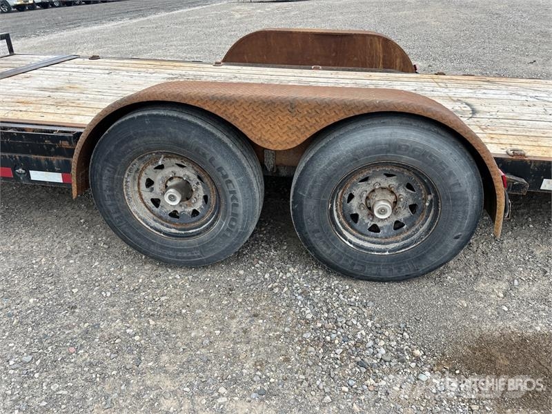 PJ Trailers Trailers 19 ft T/A Tilt Deck Trailer Góndola de cama rebajada