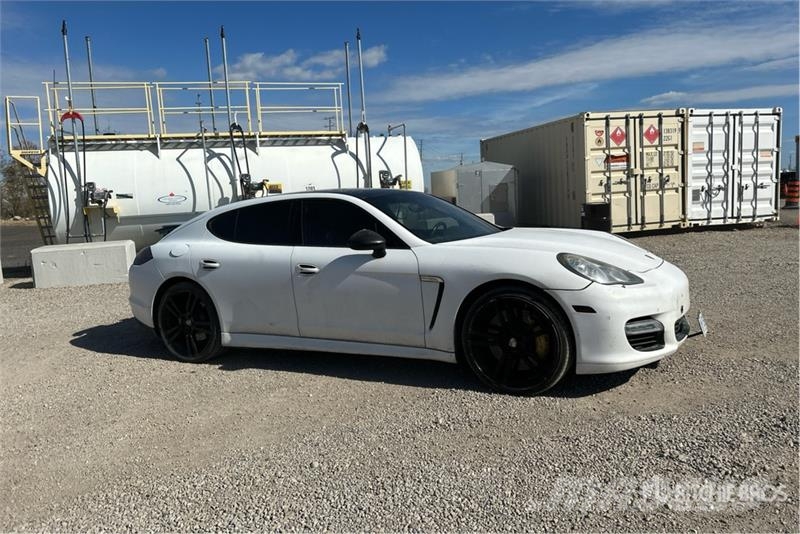Porsche Panamera Turbo Automobile PKWs