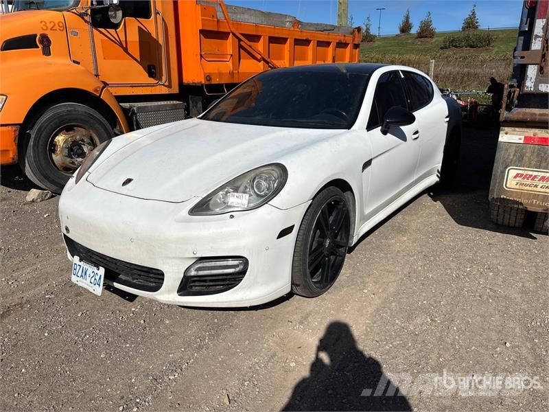 Porsche Panamera Turbo Automobile Auto