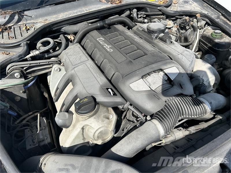 Porsche Panamera Turbo Automobile PKWs