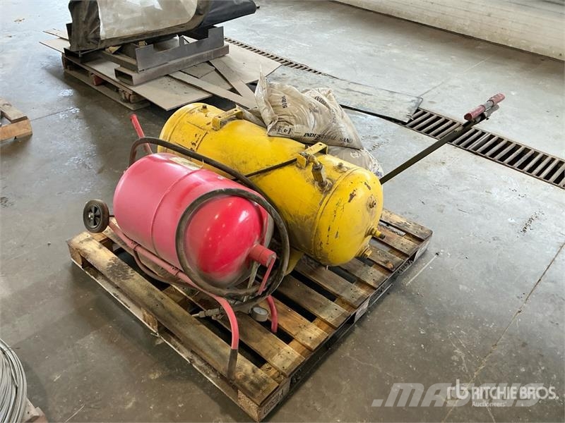 Portable Air Tanks and Floor Jack Andre komponenter