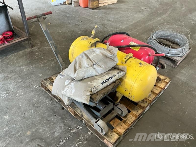 Portable Air Tanks and Floor Jack Andre komponenter