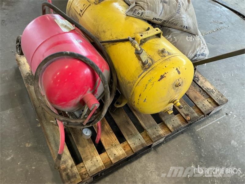 Portable Air Tanks and Floor Jack Andre komponenter