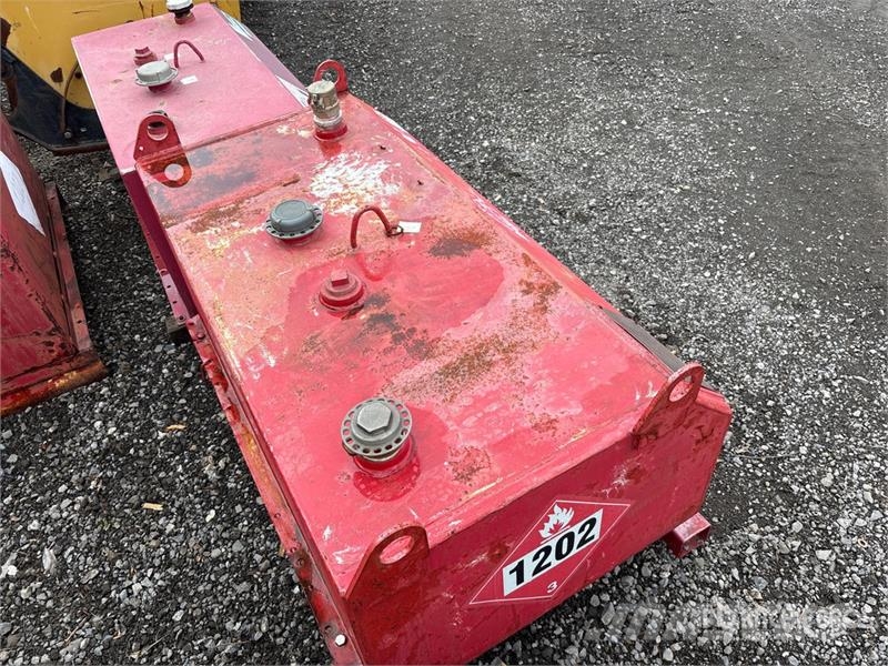  Portable Steel Fuel Tank صهاريج الوقود والصهاريج الإضافية