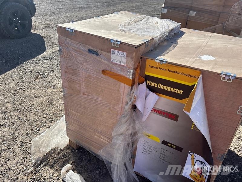 Powertek MS160 Reversible Vibratory Plate Compactor (Unused 진동롤러