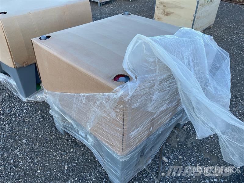 Powertek PTP-440L 116 gal Portable Poly Diesel Fuel Tank (U Nádrže na palivo a aditiva