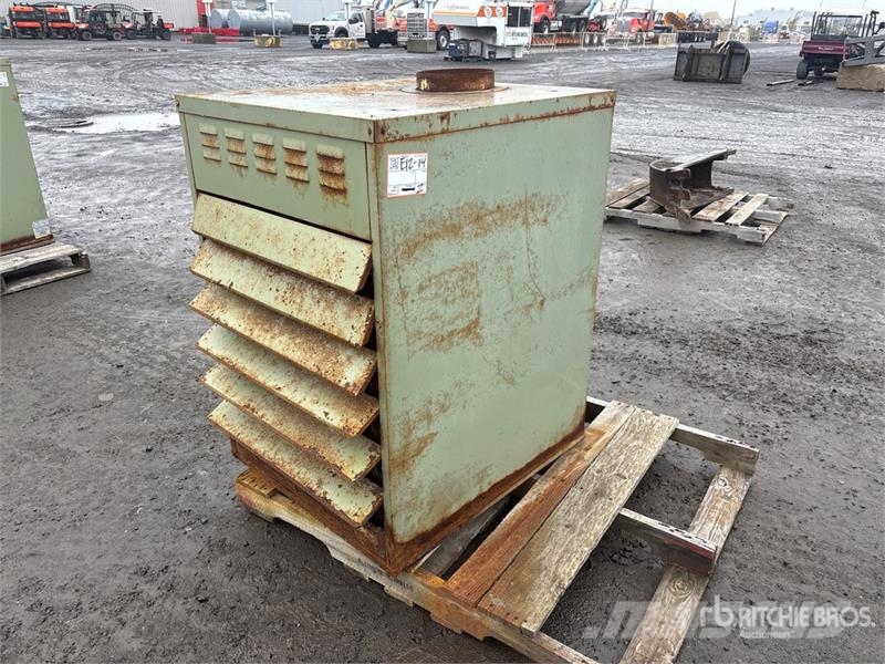 Powrmatic UH-180 173000 BTU Unit Heater ماكينات زراعية - غير ذلك