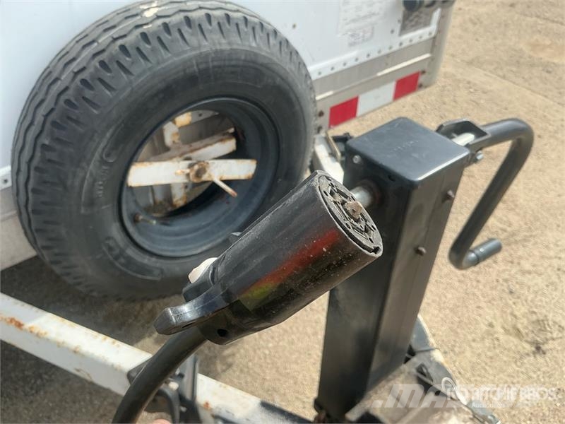 Precisions Provencial 24 ft T/A Enclosed Trailer Prikolice sa sandukom
