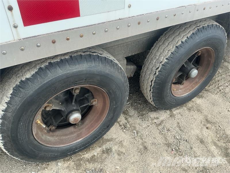 Precisions Provencial 24 ft T/A Enclosed Trailer Prikolice sa sandukom