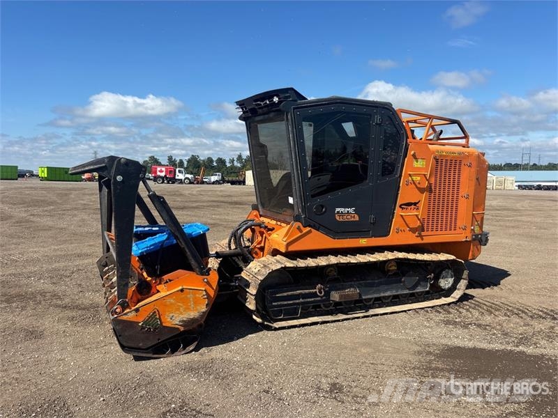 Prime Tech PT-175 Tracked Mulcher Tractor Metsä murskaimet