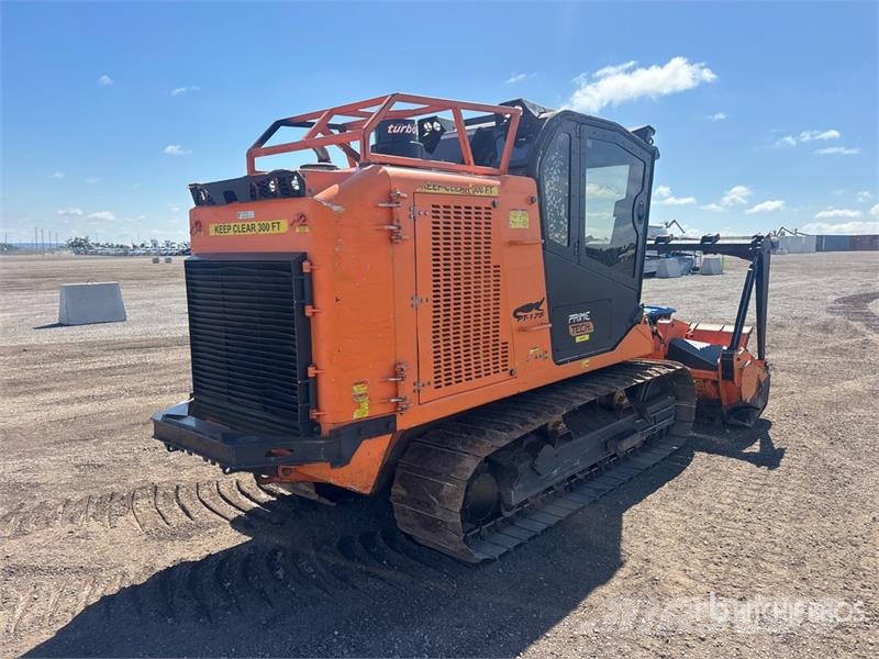 Prime Tech PT-175 Tracked Mulcher Tractor Metsä murskaimet