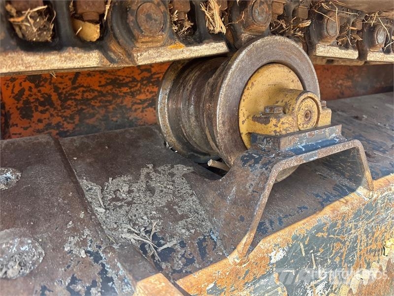 Prime Tech PT-175 Tracked Mulcher Tractor Metsä murskaimet