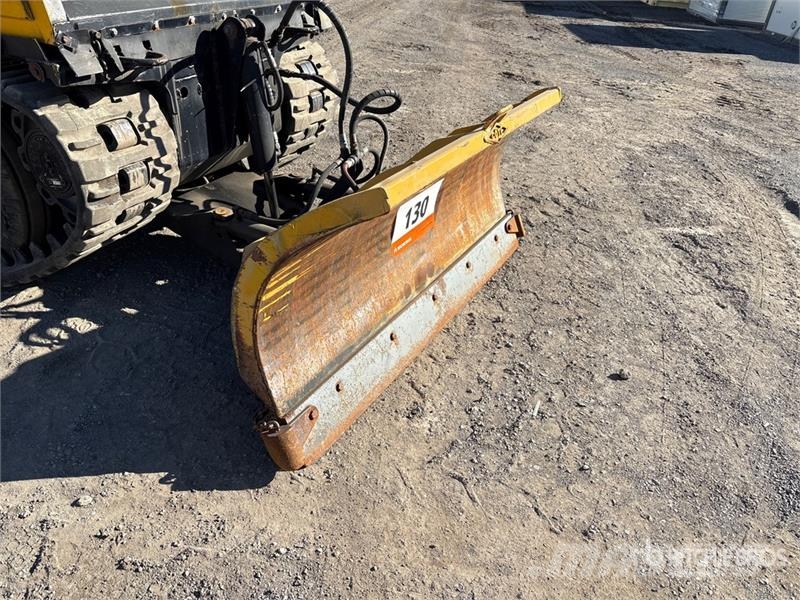 Prinoth SW4S Sidewalk Plow Andre komponenter