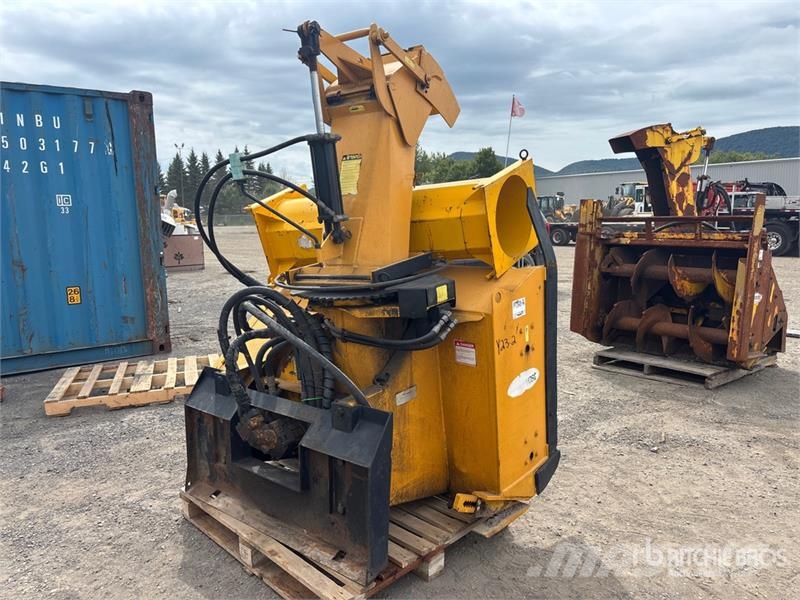  Pronovost P-250-C4 54 in Skid Steer Snow Blower Snøfresere