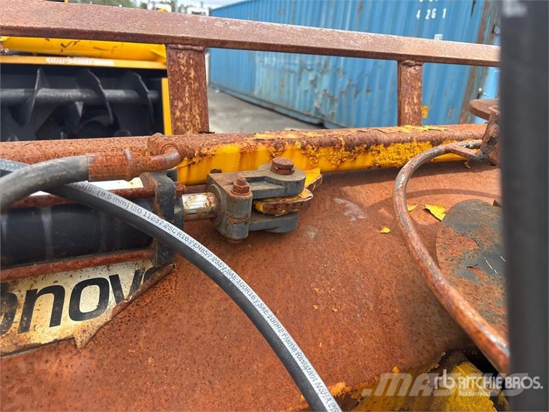  Pronovost P-250-C5 56 in Skid Steer Snow Blower Snøfresere