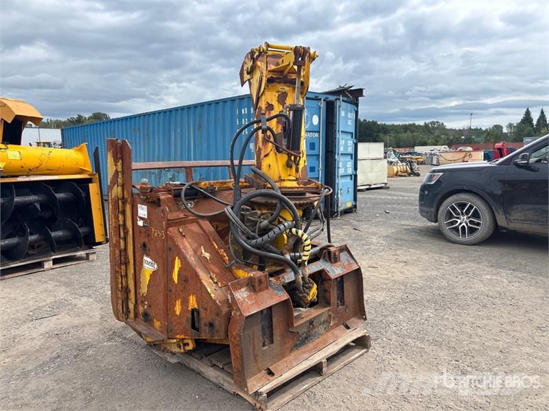  Pronovost P-250-C5 56 in Skid Steer Snow Blower Snøfresere