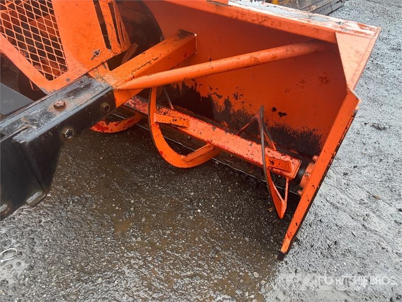  Pronovost P-920-IV 92 in 3-Point Snow Blower Snow throwers