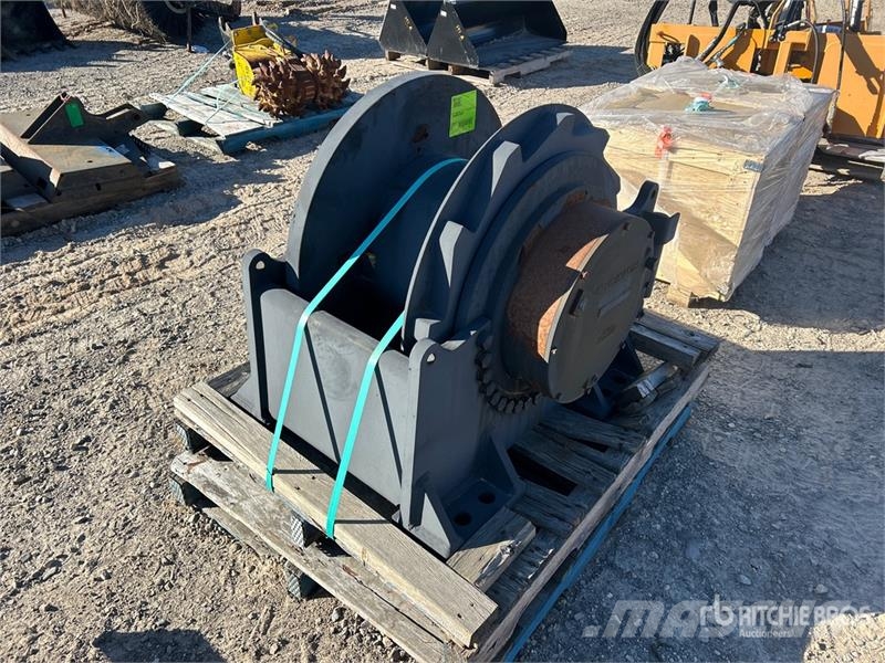 Pullmaster BK167 Winch 吊车起重机、绞车吊货机和物料升降机