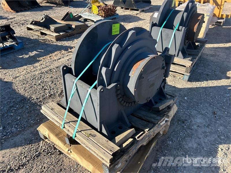 Pullmaster BK167 Winch 吊车起重机、绞车吊货机和物料升降机
