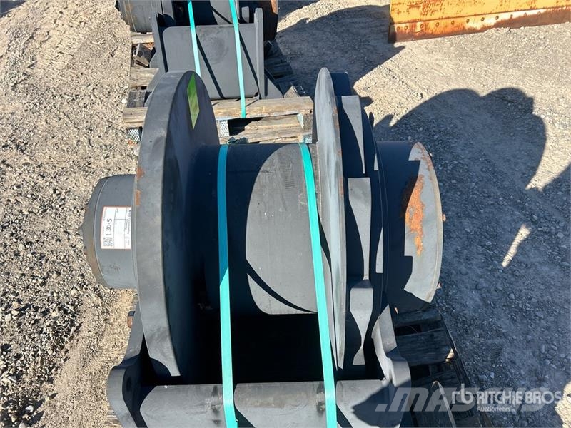 Pullmaster BK167 Winch 吊车起重机、绞车吊货机和物料升降机