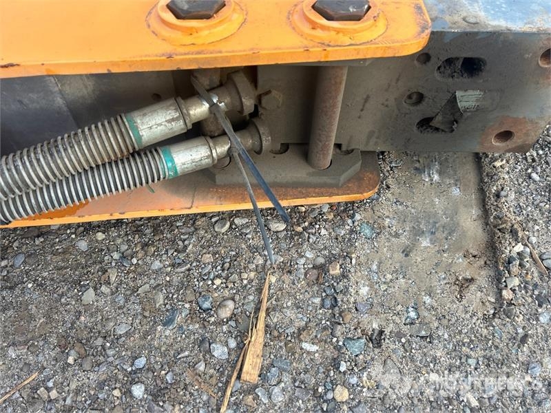  Q/C Hydraulic Breaker مطارق / كسارات