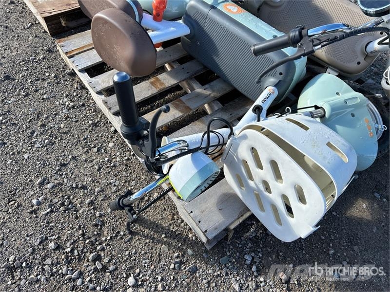 Qty of (2) Electric Bikes and Inoperable Riding La Andre komponenter
