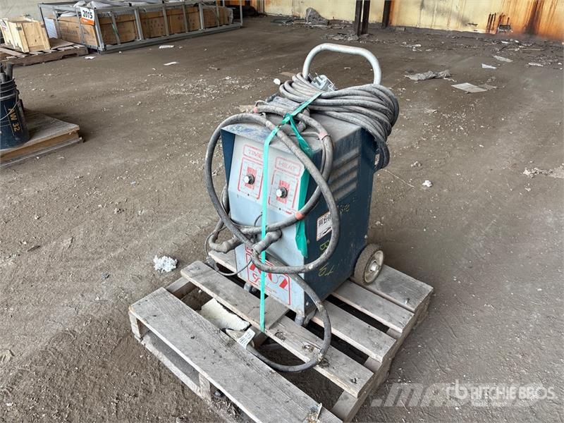 Quantity of (1) Porta Electric Welder Aparati za zavarivanje