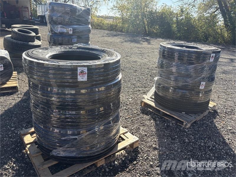 Quantity of (10) 11R22.5 Tires الإطارات والعجلات والحافات