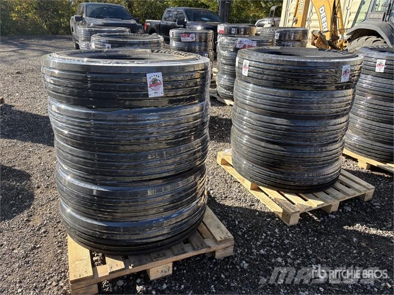 Quantity of (10) 11R22.5 Tires الإطارات والعجلات والحافات