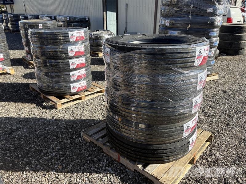 Quantity of (10) 11R22.5 Tires الإطارات والعجلات والحافات