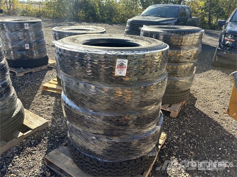 Quantity of (10) 11R2205 Recap Tires الإطارات والعجلات والحافات