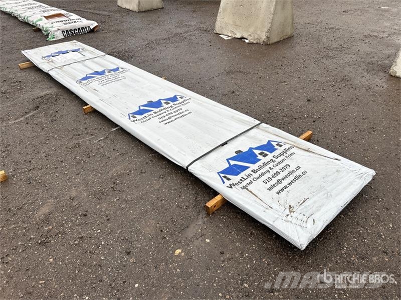 Quantity of (100) 16 ft White Steel Siding / Roofi Other