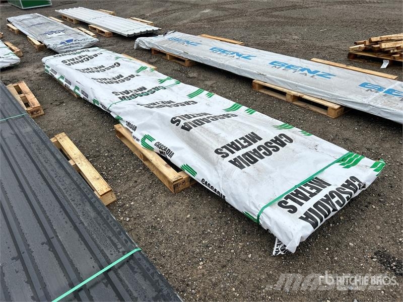  Quantity of (100) 16 ft Blue Steel Siding / Roofin Būvniecība- Citi