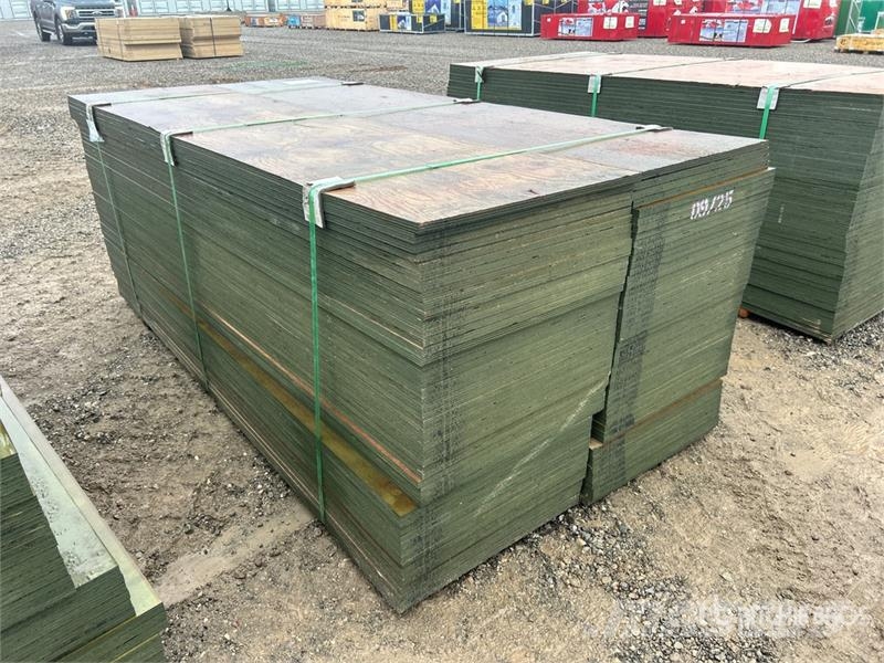 Quantity of (100) 2 ft x 8 ft 3/4 in MDO G1S With Drugi deli