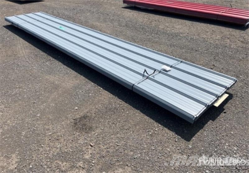 Quantity of (100) 3 ft x 16 ft Grey Steel Siding R Ostalo za građevinarstvo