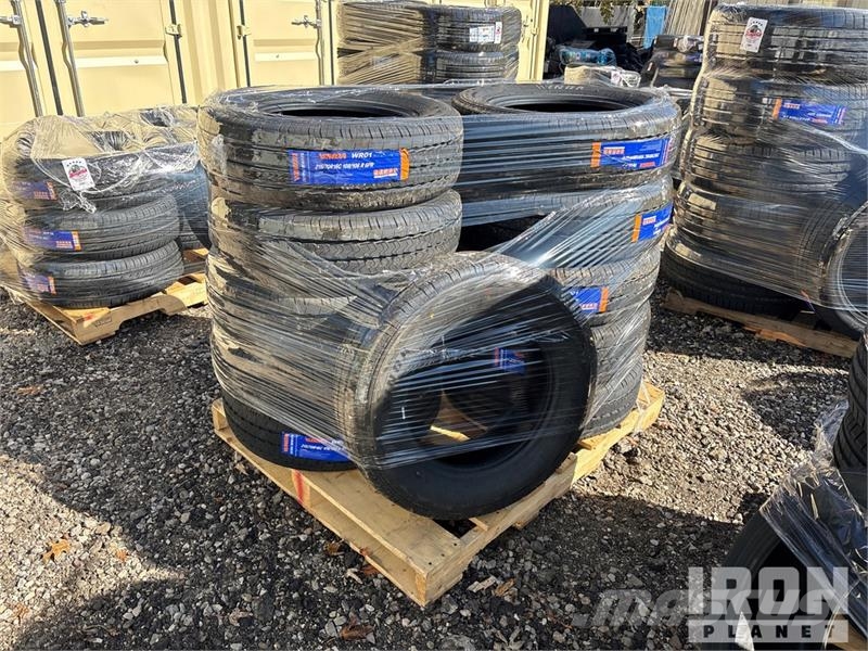  Quantity of (11) 215-70R-16C Tires (Unused) 轮胎、车轮、轮圈