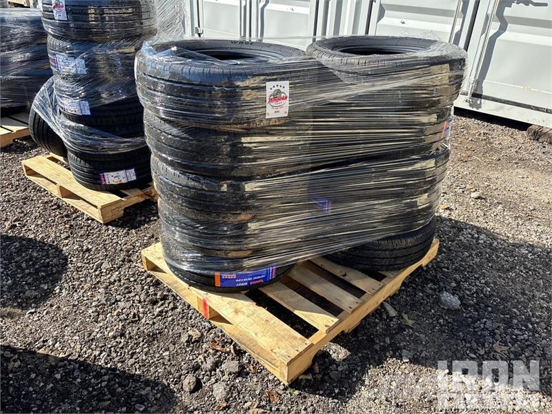  Quantity of (11) 215-70R-16C Tires (Unused) 轮胎、车轮、轮圈