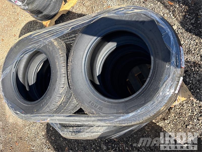  Quantity of (11) 215-70R-16C Tires (Unused) 轮胎、车轮、轮圈