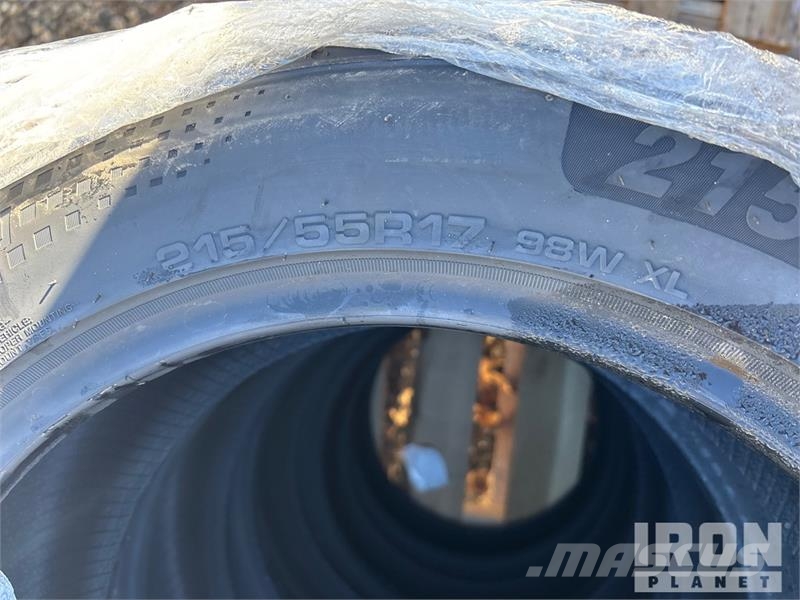 Quantity of (12) 215/55R17 235-55R-18 Tires 轮胎、车轮、轮圈