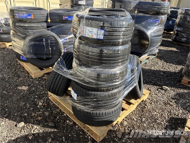 Quantity of (12) 225/45R17 Tires الإطارات والعجلات والحافات