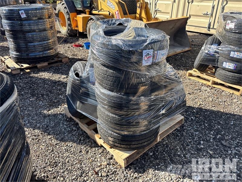  Quantity of (12) 225-65R-16C Tires (Unused) 轮胎、车轮、轮圈