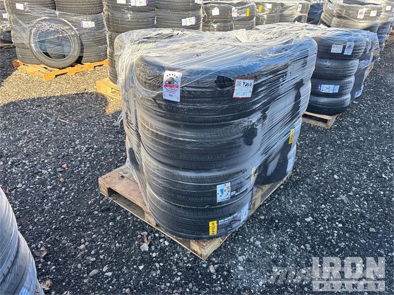  Quantity of (12) 235-45ZR-18 Tires (Unused) 轮胎、车轮、轮圈