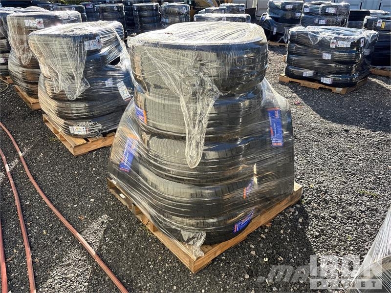  Quantity of (12) 235/55R19 Tires (Unused) 轮胎、车轮、轮圈