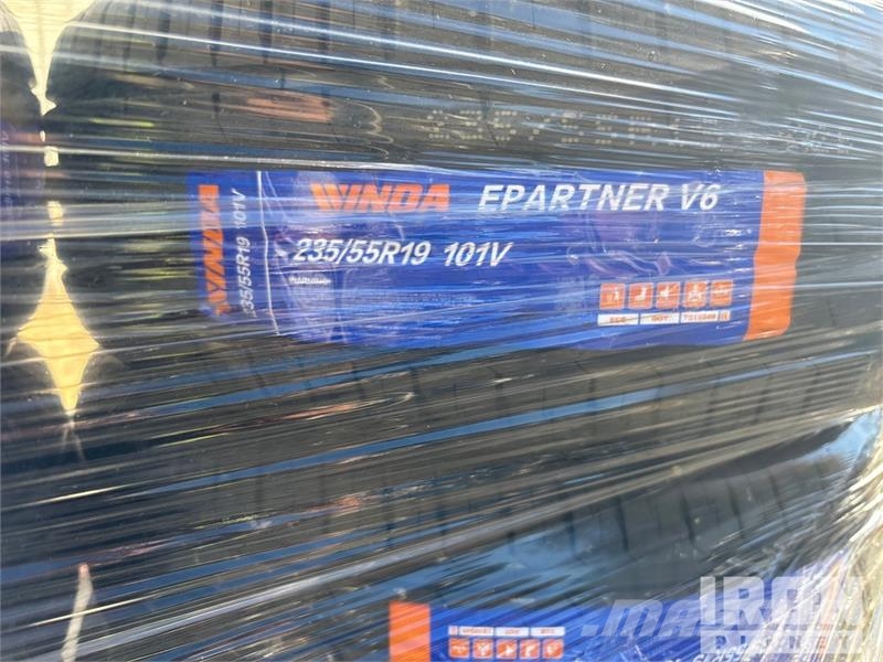  Quantity of (12) 235/55R19 Tires (Unused) 轮胎、车轮、轮圈
