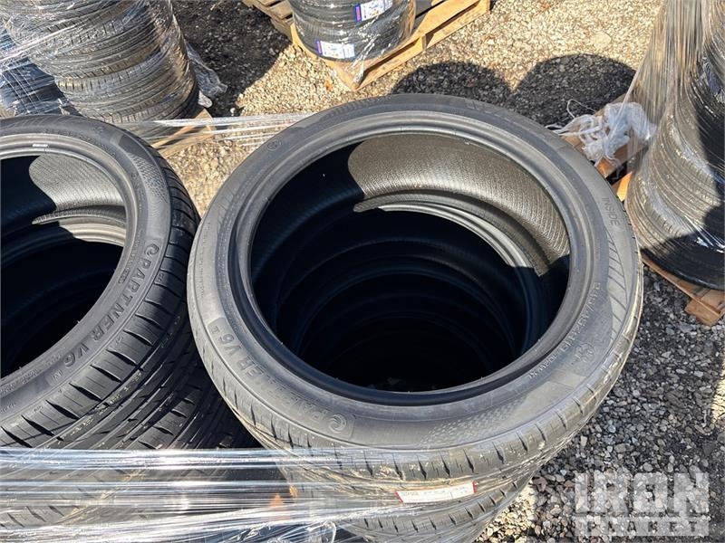 Quantity of (12) 245-45ZR-19 Tires (Unused) Gume, točkovi i felne