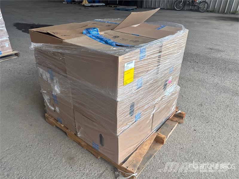  Quantity of (12) Aluminum Wheels Opony, koła i felgi