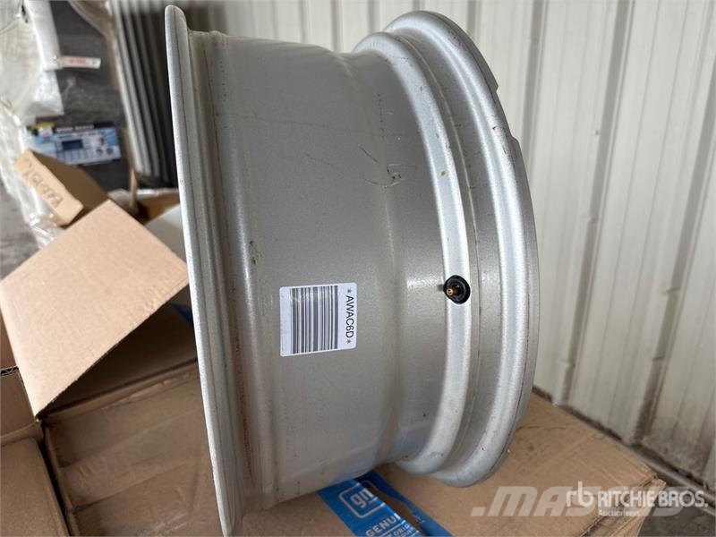 Quantity of (12) Aluminum Wheels Opony, koła i felgi