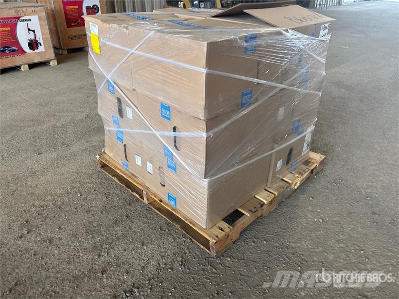 Quantity of (12) Aluminum Wheels Opony, koła i felgi